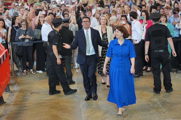 Andy Burnham returns to Westmineter