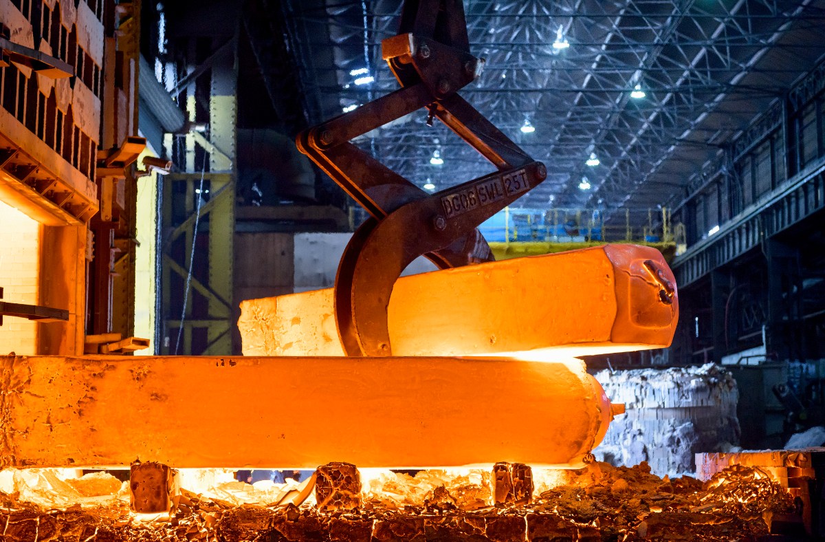 Britains steel industry facing challenges with potential shutdowns and job losses, highlighting economic impact.