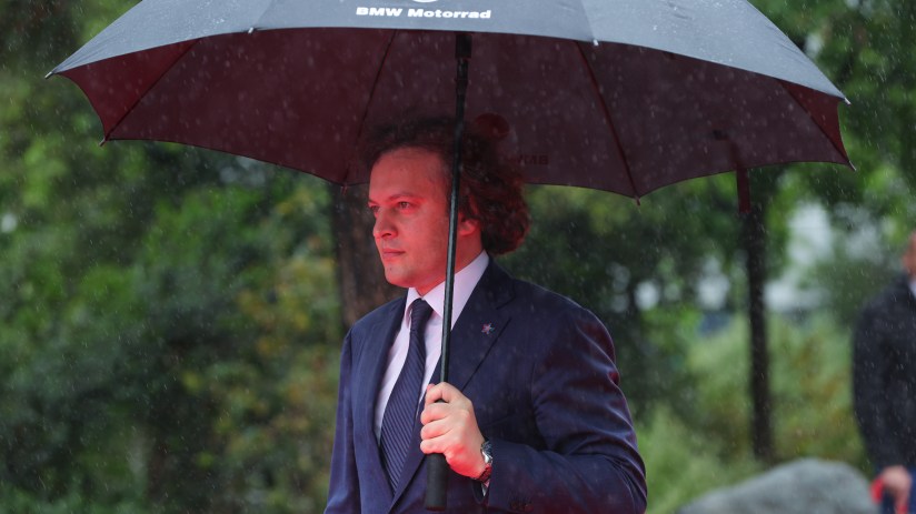 Georgia PM reacts passionately during press conference on Starmers sanction remarks, highlighting diplomatic tensions.