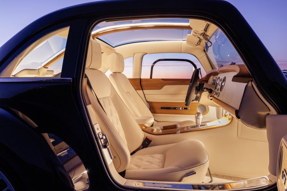 Morgan Midsummer Coupe 004c in sleek design, showcasing elegant curves and classic craftsmanship on a business news website