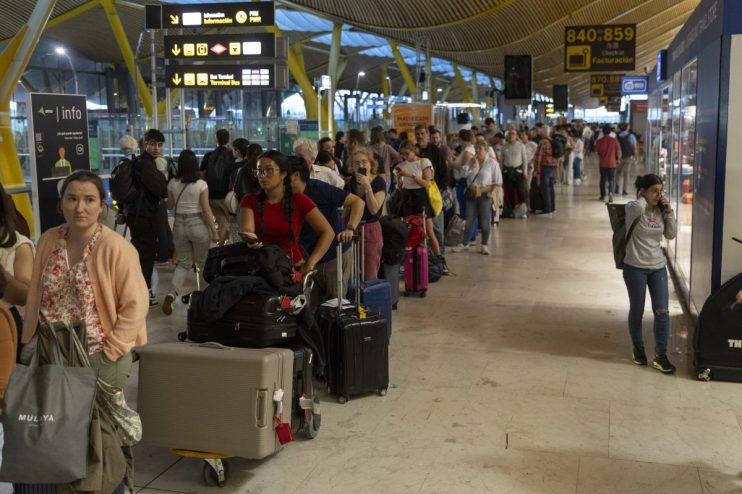 Airport delays in Spain