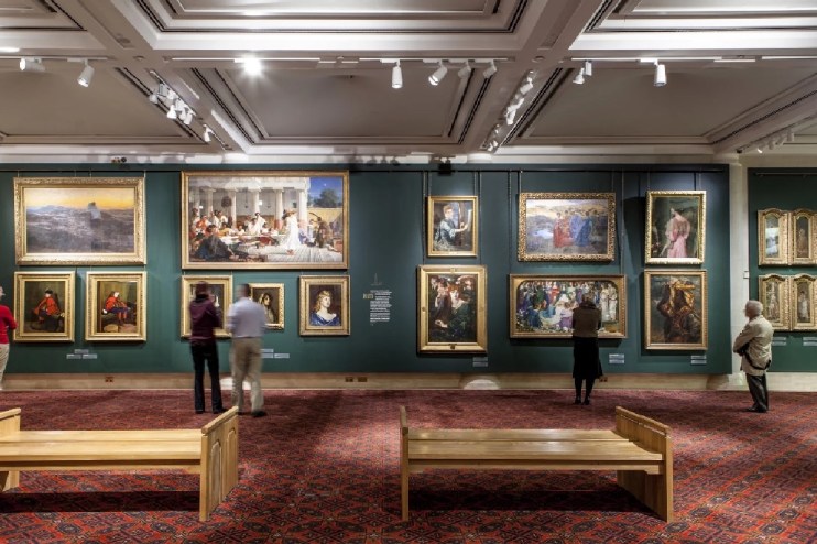 Guildhall Art Gallery interior, showcasing historic architecture and diverse art collections.