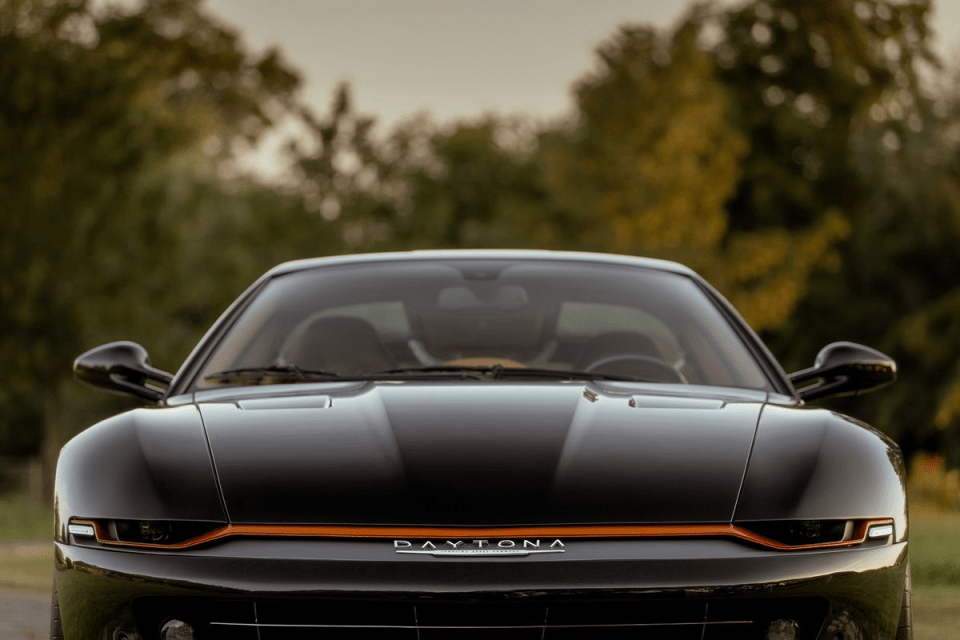 At the front of the Daytona Shooting Brake Hommage, Niels van Roij Design has fitted bespoke headlights made from 3D-printed carbon composites.