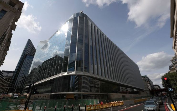 Goldman Sachs has pushed back plans to bring its UK staff back to the office after the government decided to extend the current Covid-19 restrictions for another month.