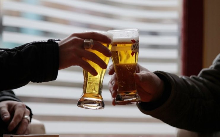 An addiction rehab specialist from The Priory suggests that it may be time to reflect on your "automatic behaviour towards alcohol".