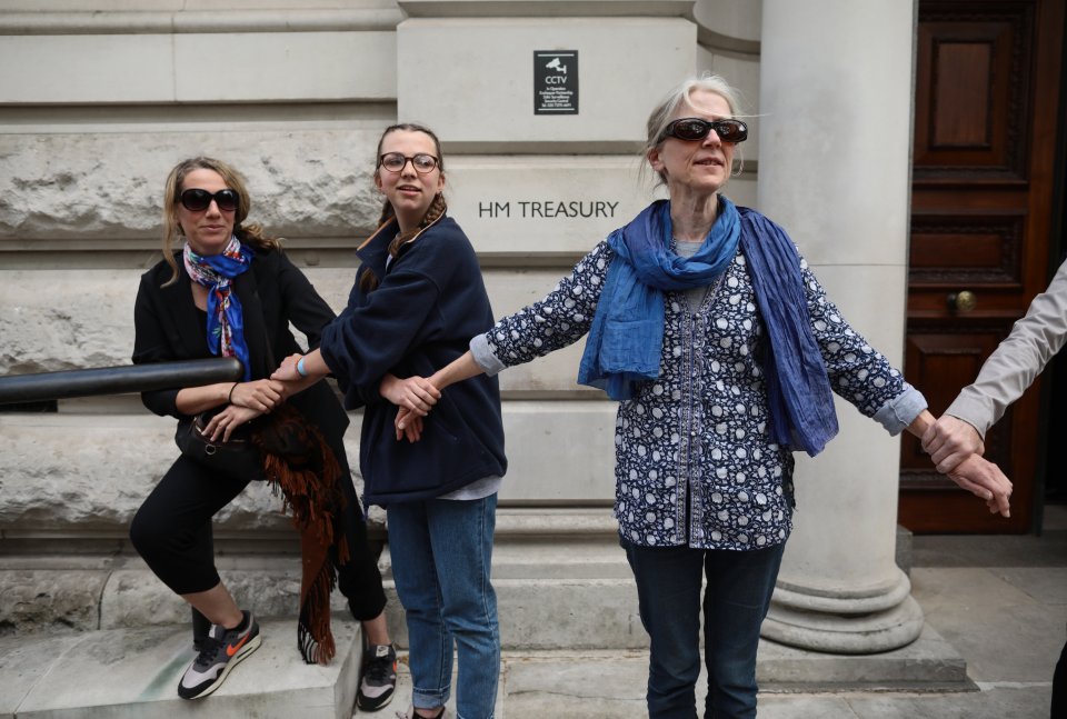 Extinction Rebellion Hold Final March Ahead Of Leaving London