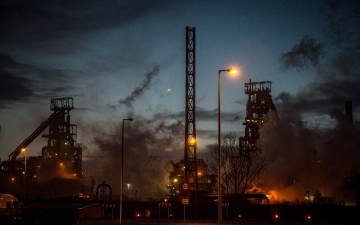UK manufacturing output sparks recession fears